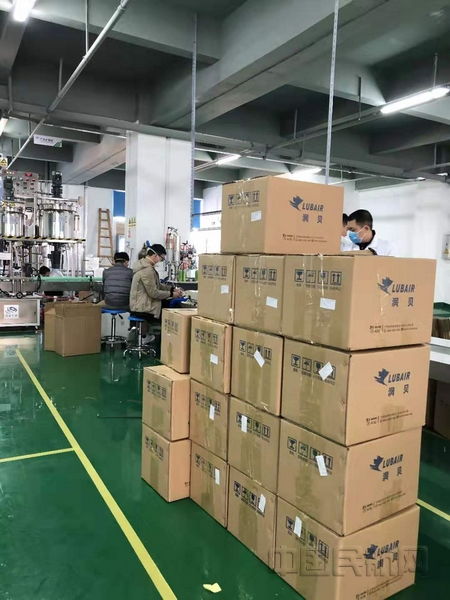 潤(rùn)貝化工開足馬力生產(chǎn)航空消毒用品，深圳運(yùn)輸助力疫情防控